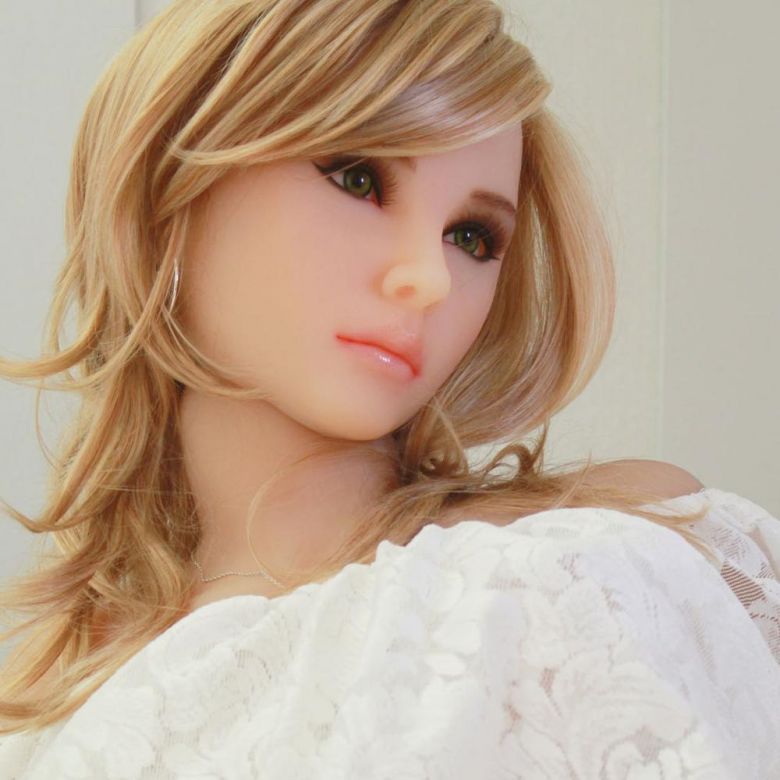 Himmlische blonde grünäugige 155cm Sex Doll